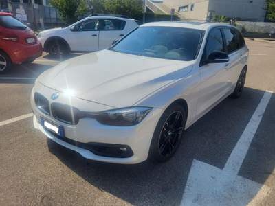 BMW Serie 3 330dA dA Touring Sport Bianco usata Bovisio Masciago
