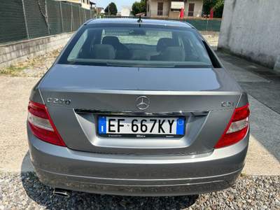 Mercedes-Benz Classe C CDI BlueEFFICIENCY Executive-AUTOMATICA -EURO5 Grigio usata Roburent