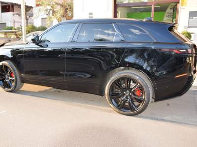 Land Rover Range Rover Velar 2.0D  240 CV R-Dynamic Nero usata Putignano