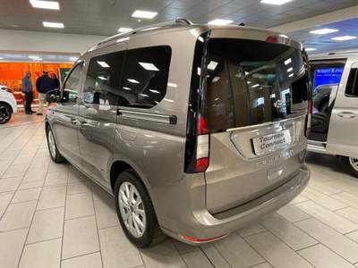 Ford Tourneo Connect 2.000 TurboDiesel 122cv Titanium VETTURA 5 POSTI Argento usata Alba