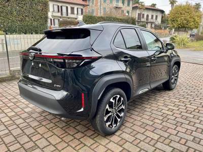 Toyota Yaris Cross 1.5 Hybrid 130 CV 5p.E-CVT Trend - KM0 Nero usata Cadrezzate con Osmate