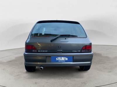 Renault Clio 1.8i 16V Grigio usata Trissino