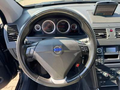 Volvo XC90 D5 AWD Geartronic Momentum Grigio usata Castelnuovo Rangone