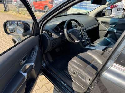 Volvo XC90 D5 AWD Geartronic Momentum Grigio usata Castelnuovo Rangone