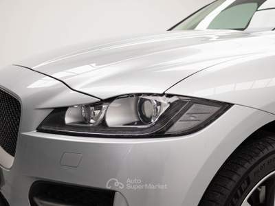 Jaguar F-Pace F-Pace 3.0 D V6 300 Cv Awd Aut. R-Sport Argento usata Cassola