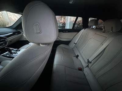 BMW Serie 5 530d d 249CV Touring Msport Bianco usata Magenta