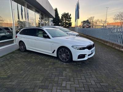 BMW Serie 5 530d d 249CV Touring Msport Bianco usata Magenta