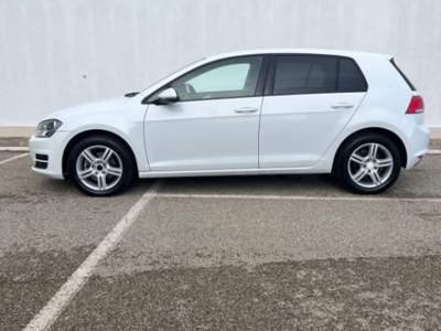 Volkswagen Golf 1.4 TGI 5p. Comfortline BlueMotion Bianco usata Capodimonte