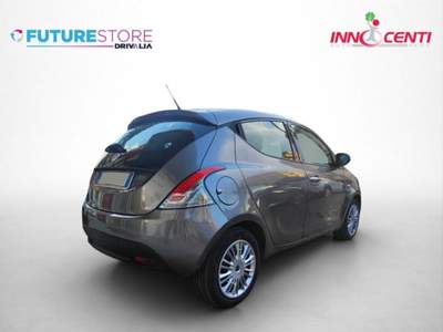 Lancia Ypsilon 1.2 69 CV 5 porte GPL Ecochic Silver Grigio usata AVERSA
