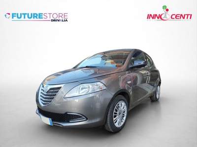 Lancia Ypsilon 1.2 69 CV 5 porte GPL Ecochic Silver Grigio usata AVERSA