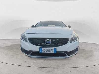 Volvo V60 Cross Country D3 Geartronic Business Plus Bianco usata GIOIA TAURO