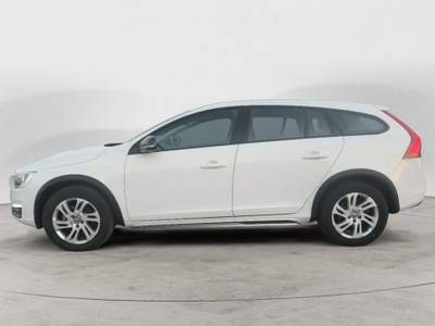 Volvo V60 Cross Country D3 Geartronic Business Plus Bianco usata GIOIA TAURO