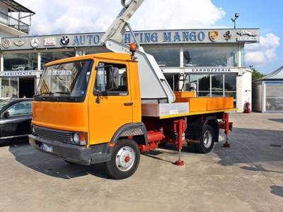 Iveco Zeta 79.14 Cestello Altezza 14 Mt Arancione usata Padula