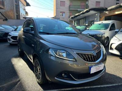 Lancia Ypsilon 1.0 FireFly 5 porte S&S Hybrid Gold *PREZZO PROMO* Grigio usata Cinisello Balsamo
