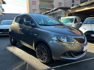 Lancia Ypsilon 1.0 FireFly 5 porte S&S Hybrid Gold *PREZZO PROMO* Grigio usata Cinisello Balsamo