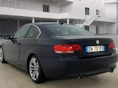 BMW Serie 3 325td d Coupe Msport auto Blu/Azzurro usata Pescara