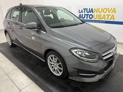 Mercedes-Benz Classe B Classe B - T246 - B 200 d (cdi) Sport auto Grigio usata Pescara