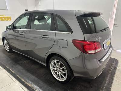 Mercedes-Benz Classe B Classe B - T246 - B 200 d (cdi) Sport auto Grigio usata Pescara