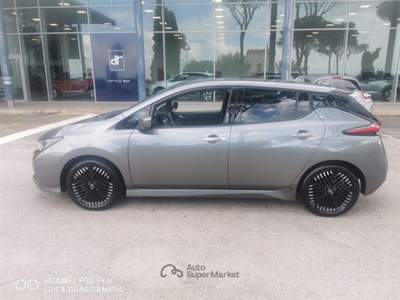Nissan Leaf 40kWh N Connecta 150cv Grigio usata Taranto