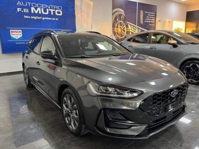Ford Focus 1.5 EcoBlue 115 CV automatico SW ST-Line Grigio usata Medesano