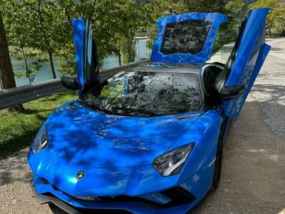 Lamborghini Aventador veicolo nuovo Blu/Azzurro usata Roma
