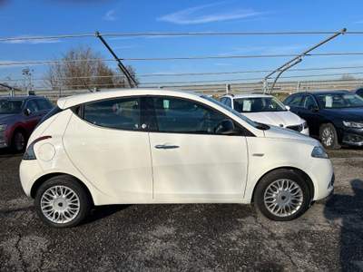 Lancia Ypsilon 1.2 69 CV 5 porte GPL Ecochic Gold-INIETTORI NUOVI Beige usata Roburent