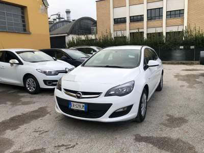 Opel Astra 1.7 CDTI 110CV Sports Tourer Business Autocarro Bianco usata San Lazzaro di Savena