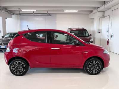 Lancia Ypsilon 1.0 FireFly 5p S&S Hybrid Gold Rosso usata Massanzago