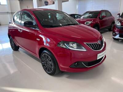 Lancia Ypsilon 1.0 FireFly 5p S&S Hybrid Gold Rosso usata Massanzago