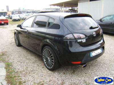 Seat Leon 2.0 TSI DSG FR usata Vigevano