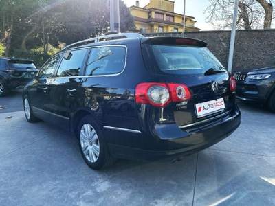 Volkswagen Passat 2.0 16V TDI . Var. Highline Nero usata Santa Maria di Licodia