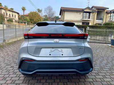 Toyota C-HR 1.8 HV Lounge FWD e-cvt - NUOVO Argento usata Cadrezzate con Osmate