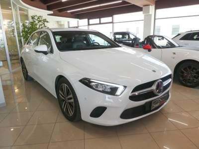 Mercedes-Benz Classe A d 116 Cv Automatic Sport - LED, Schermo XL, Camera Bianco usata Boves