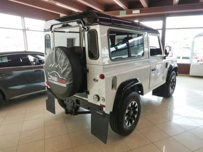 Land Rover Defender 90 2.2 TD4 Station Wagon SE N1 Bianco usata Boves