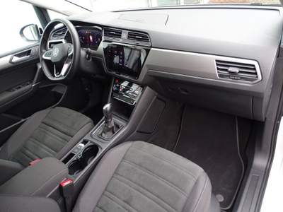 Volkswagen Touran 2.0 TDI 150 CV SCR DSG Business BlueMotion Technol Bianco usata Castelnuovo Rangone