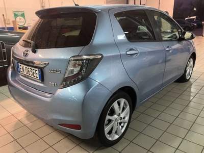 Toyota Yaris 1.5 Hybrid 5 porte Style     (Batterie nuove) Blu/Azzurro usata Cassino