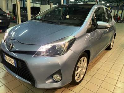 Toyota Yaris 1.5 Hybrid 5 porte Style     (Batterie nuove) Blu/Azzurro usata Cassino