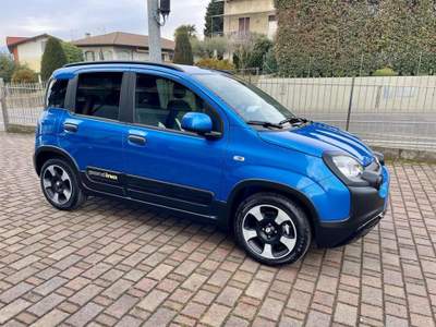Fiat Panda 1.0 FireFly S&S Hybrid Pandina - KM0 Blu/Azzurro usata Cadrezzate con Osmate