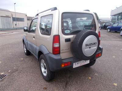 Suzuki Jimny 1.5 DDiS 4WD JLX Marrone usata Terni
