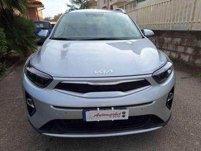 Kia Stonic 1.0 T-GDi 120 CV MHEV DCT Style Argento usata Grottaminarda