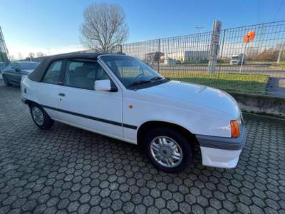 Opel Kadett E 1.3 S Cabriolet Bianco usata Asti