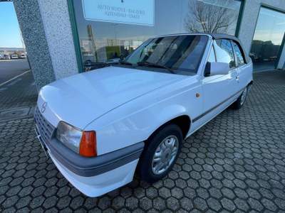 Opel Kadett E 1.3 S Cabriolet Bianco usata Asti