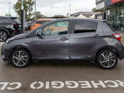 Toyota Yaris 1.5 Hybrid 5 porte Active Grigio usata Fondi