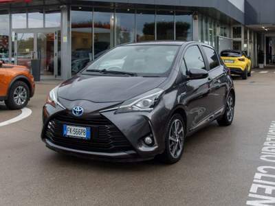 Toyota Yaris 1.5 Hybrid 5 porte Active Grigio usata Fondi