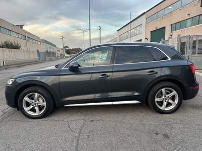 Audi Q5 2.0 TDI 150cv Business Sport Nero usata Fonte Nuova