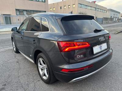 Audi Q5 2.0 TDI 150cv Business Sport Nero usata Fonte Nuova