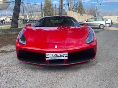 Ferrari 488 vettura tenuta maniacalmente , tagliandi ufficiali Ferrari . Rosso usata POTENZA