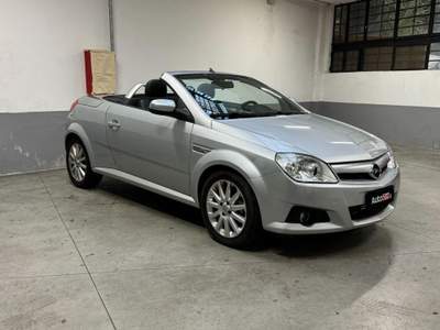 Opel Tigra TwinTop 1.4 16V Sport Argento usata Milano