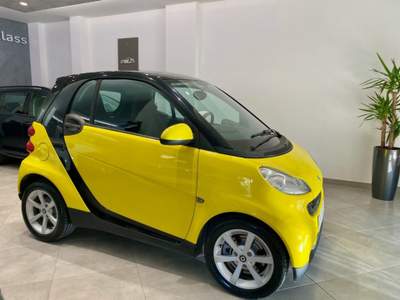 Smart ForTwo 1000 Passion Tetto-Clima-Led Giallo usata Troia