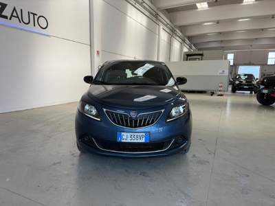 Lancia Ypsilon 1.0 FireFly 5 porte S&S Hybrid Silver Blu/Azzurro usata Valledoria